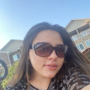 Meet your Posher, Lorelei